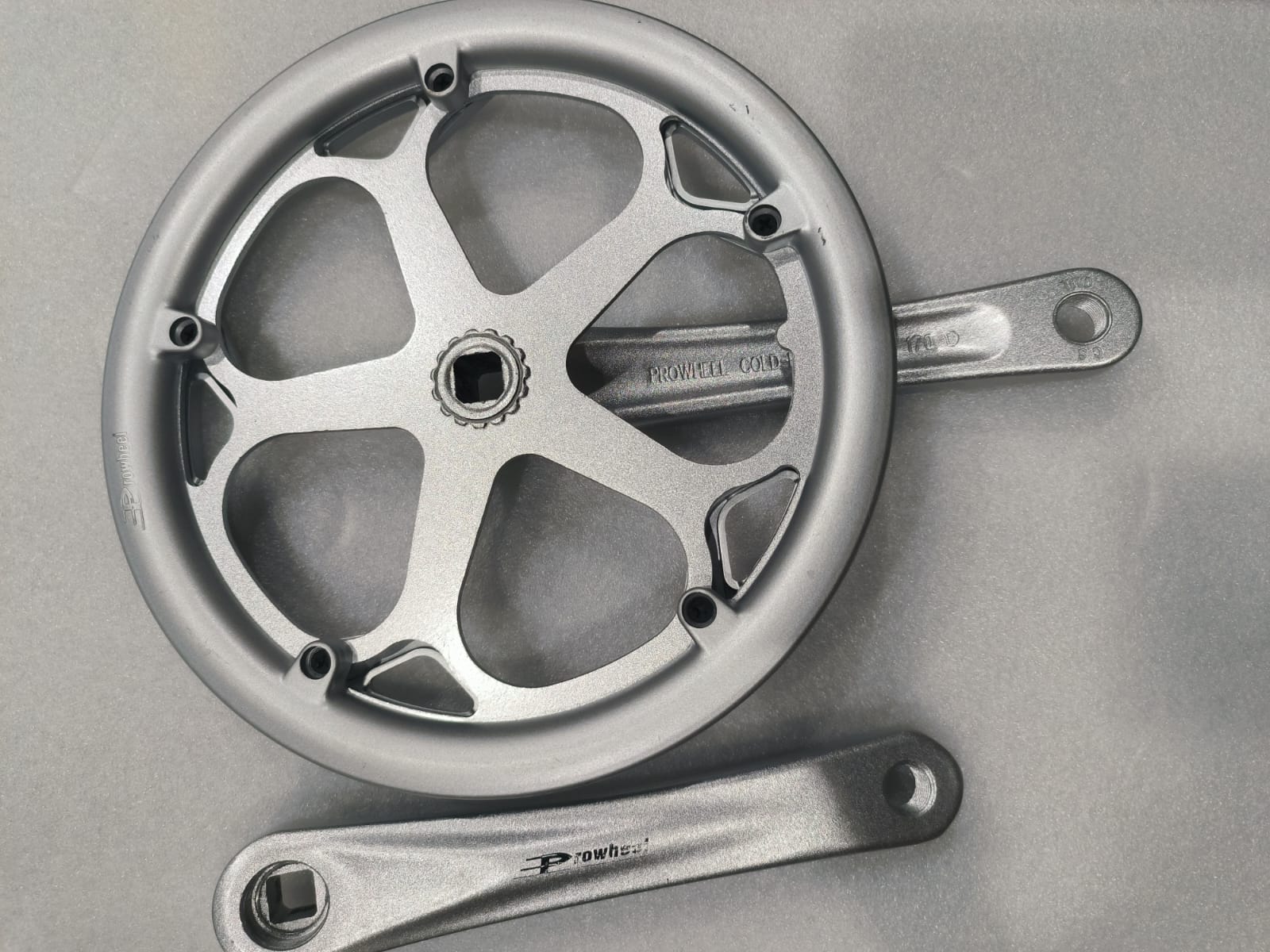 Bicycle Crankset – Sliver Prowheel 52T | Scratches